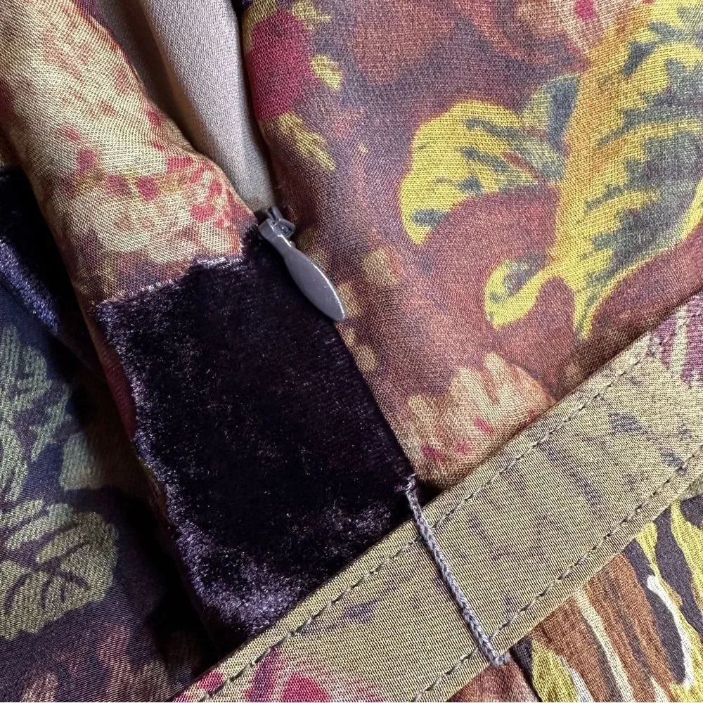 Ralph Lauren Fall 2022 Collection Deklan Floral Print Silk Day Dress - Picture 7 of 17